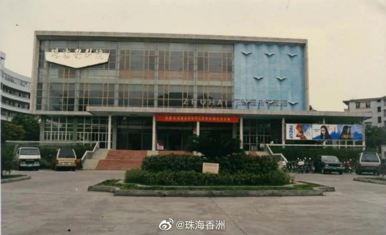 性感人妻饥渴的相关介绍