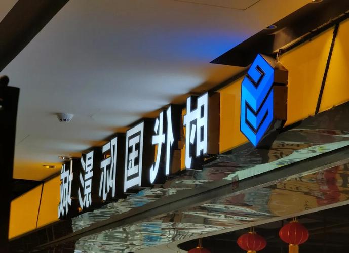 少妇人妻精品免费看的相关介绍