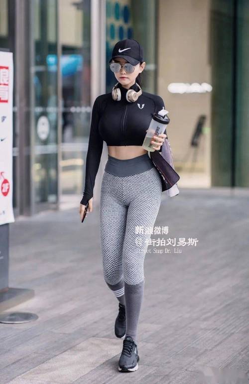人妻少妇内射无套人妻的相关介绍