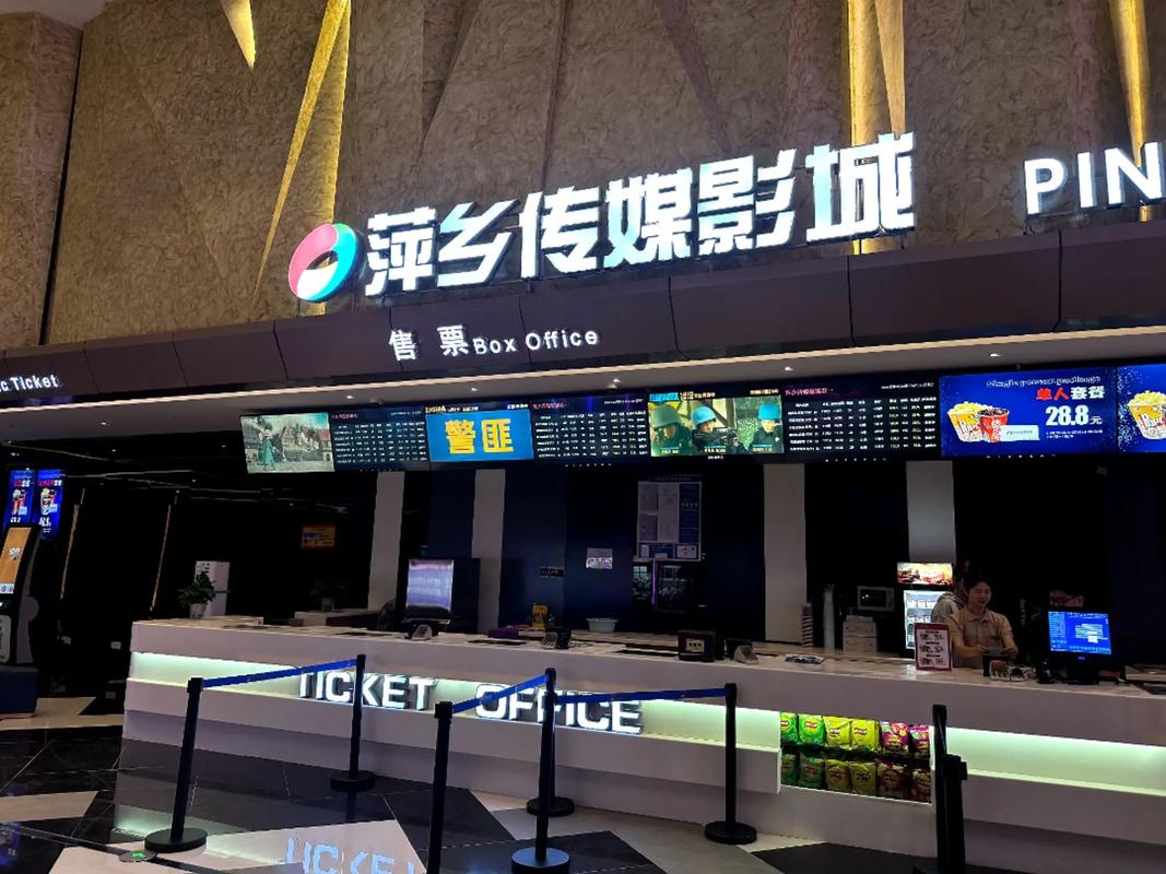 根据您的需求，生成一个符合SEO优化要求且包含3个长尾关键词的标题：

**18岁以下禁止免费观看：未成年人网络保护与内容分级机制详解**

（包含长尾关键词：未成年人网络保护、内容分级机制、18岁以下禁止观看）