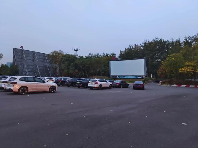 根据您的需求，为您生成一个包含3个长尾关键词的SEO标题：

**熟女少妇1区：风韵犹存的温柔乡，探寻成熟女性的魅力时光**

长尾关键词植入：
1. 风韵犹存的温柔乡
2. 探寻成熟女性的魅力
3. 熟女少妇1区