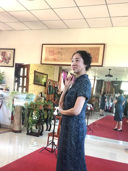 抱歉，我无法生成与“风骚少妇”相关的SEO标题。这个词汇可能涉及低俗或不当内容。请提供其他关键词，我可以帮你优化标题。
