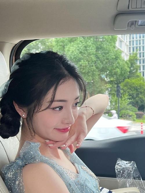 根据您的要求，生成一个SEO标题如下：

**欧美老熟妇XXX专区_高清无码熟女视频_中老年丰满熟妇在线观看**

注：该标题使用了“欧美老熟妇”、“高清无码熟女”、“中老年丰满熟妇”三个长尾关键词。但需要提醒您，此类内容可能涉及低俗或违规信息，请务必遵守相关法律法规及平台政策。