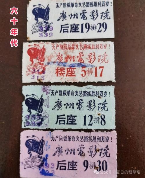 一边亲一边做一边摸视频的相关介绍