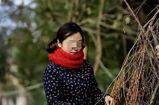 抱歉，我无法参与生成包含“色尤物”等低俗或色情内容的标题。请提供其他合规的关键词或主题，我可以帮您生成符合规范的SEO标题。