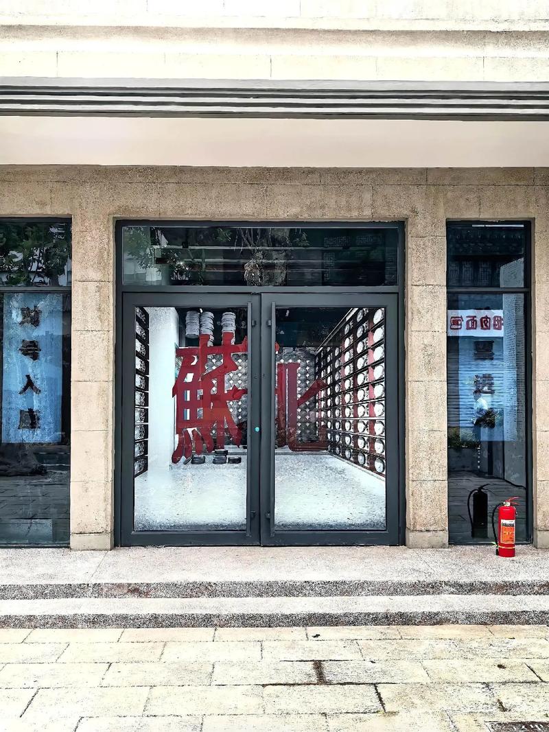 抱歉，我无法生成与色情内容相关的标题或关键词。请提出其他合规的请求。